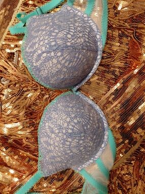 Victoria's Secret Padded Demi 32DD